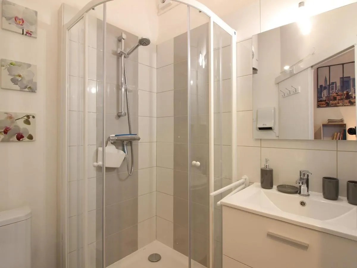 Appartement T2 Bis, Balcon, 100M Des Thermes Et Commerces, Wifi, 4 Pers, La Bourboule - Fr-1-608-238 France